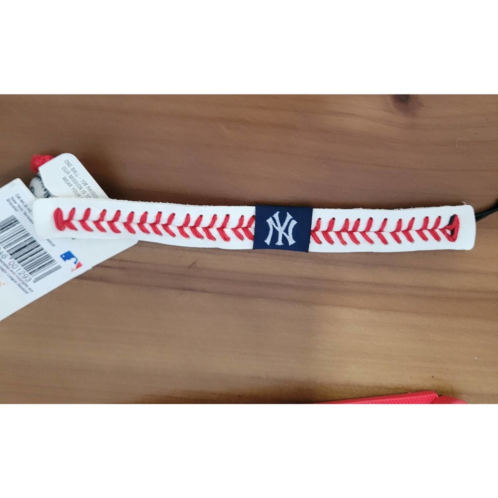 New York Yankees Classic Baseball Bracelet